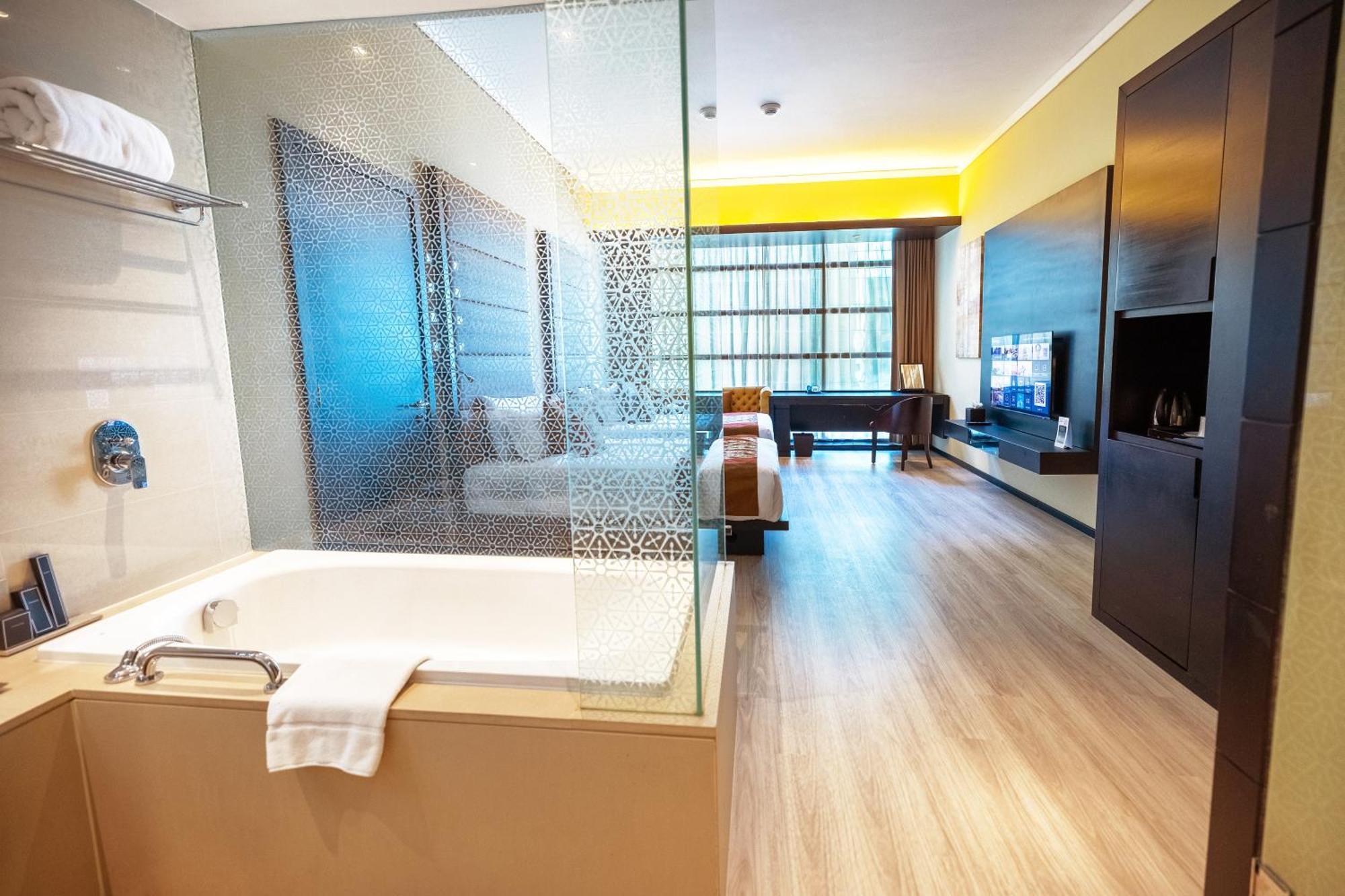 Southern Sun Abu Dhabi Exterior photo